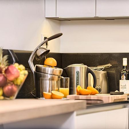 Exclusive 2 Bedroom Apartment Old Town - 2 Baths, Balcony And View - By Prague City Apartments المظهر الخارجي الصورة