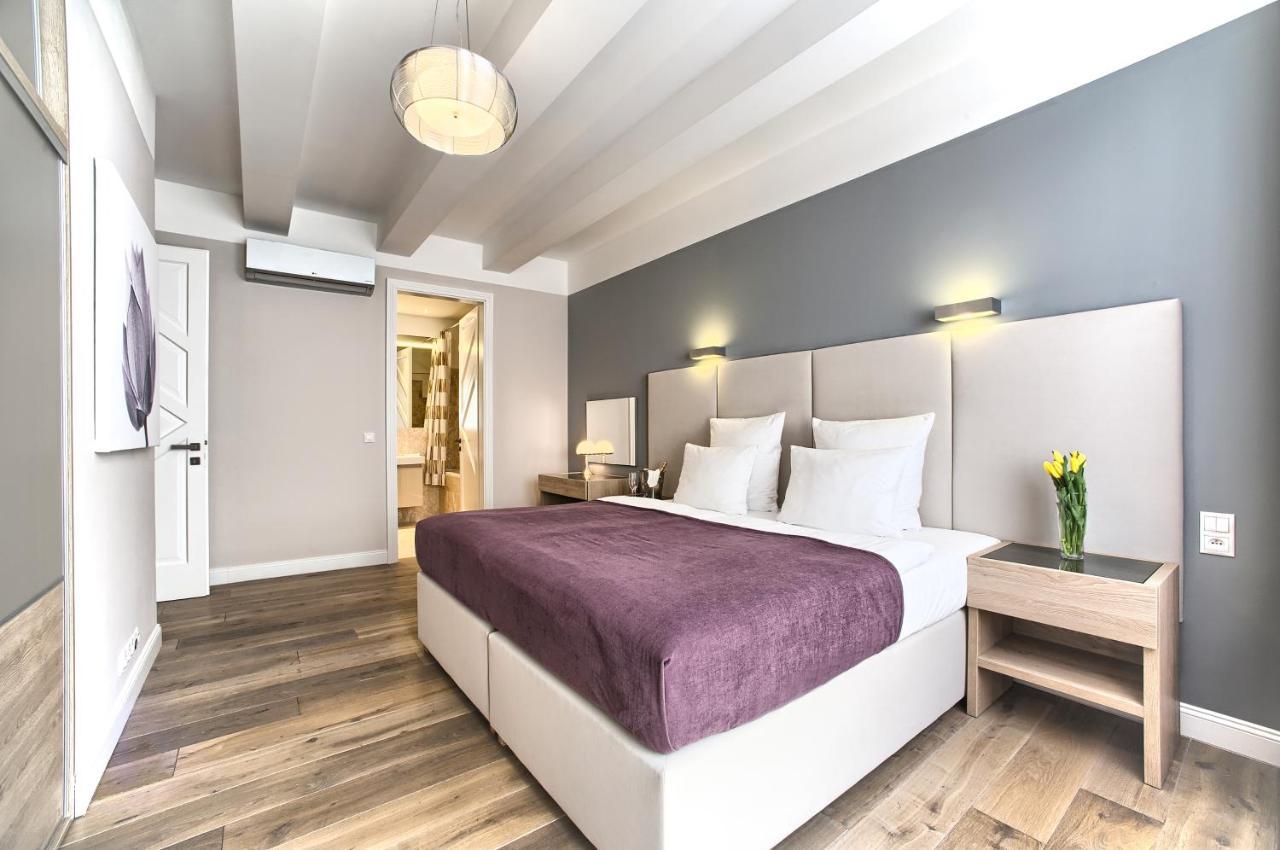 Exclusive 2 Bedroom Apartment Old Town - 2 Baths, Balcony And View - By Prague City Apartments المظهر الخارجي الصورة