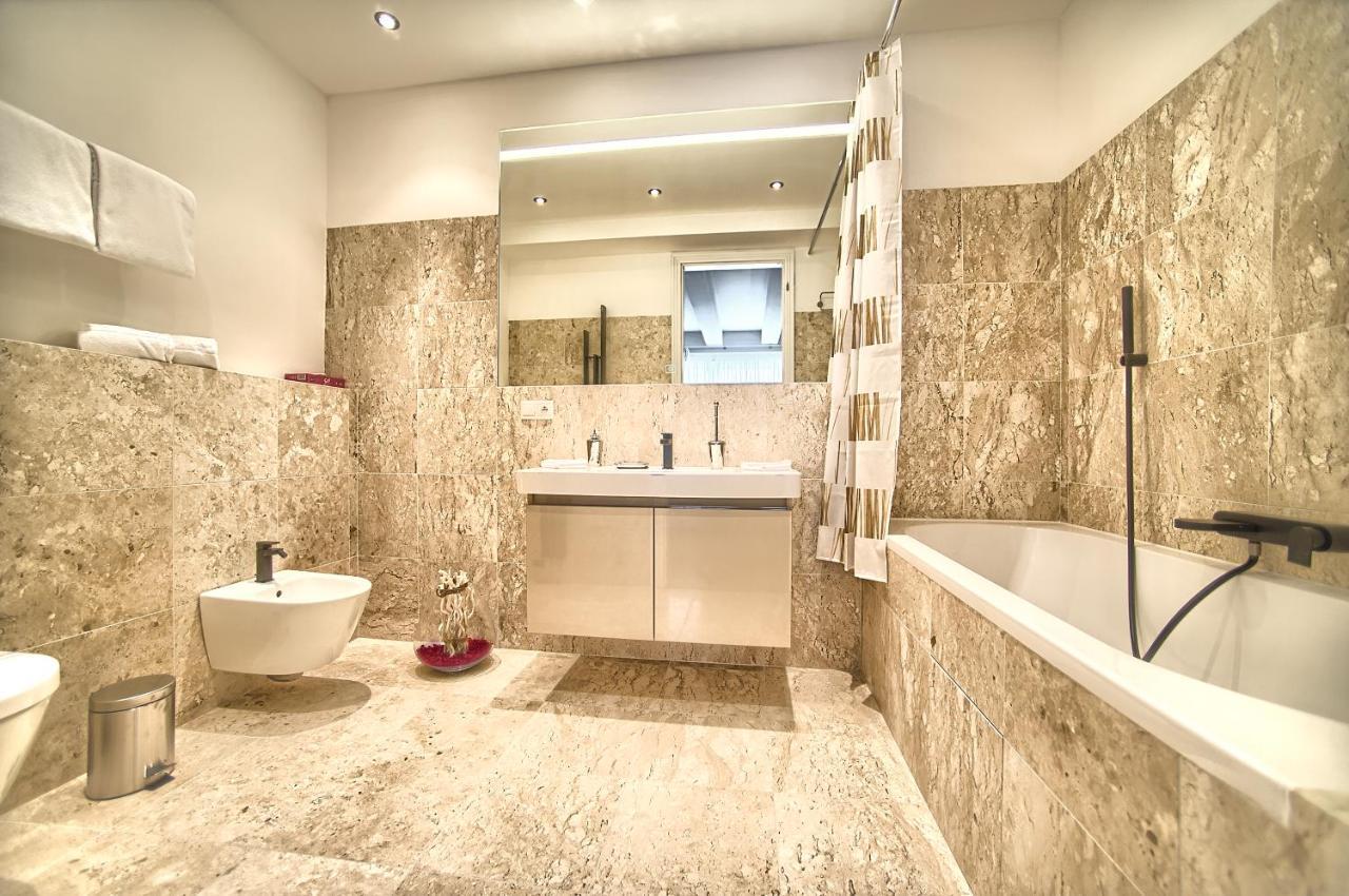 Exclusive 2 Bedroom Apartment Old Town - 2 Baths, Balcony And View - By Prague City Apartments المظهر الخارجي الصورة